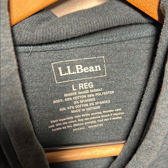 L.L. Bean Men's Gray Hoodie - Picture 2 of 4